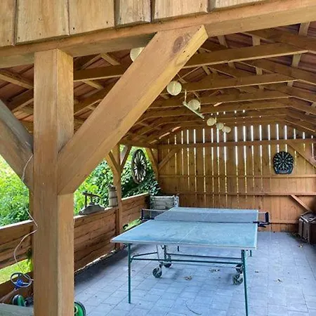 Gospodarstwo agroturystyczne Ranczo Nad Stawem *